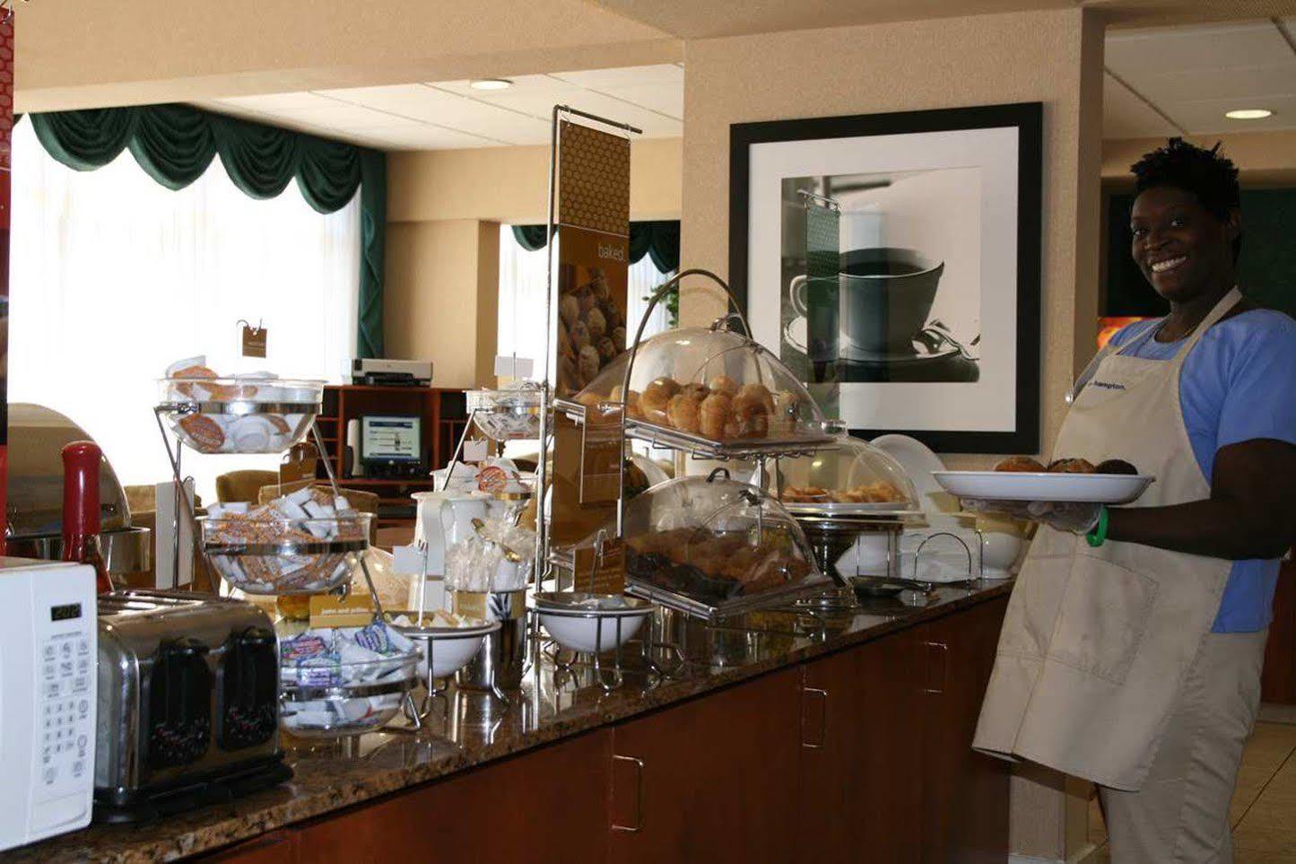 Hampton Inn Birmingham/Fultondale Restaurant photo